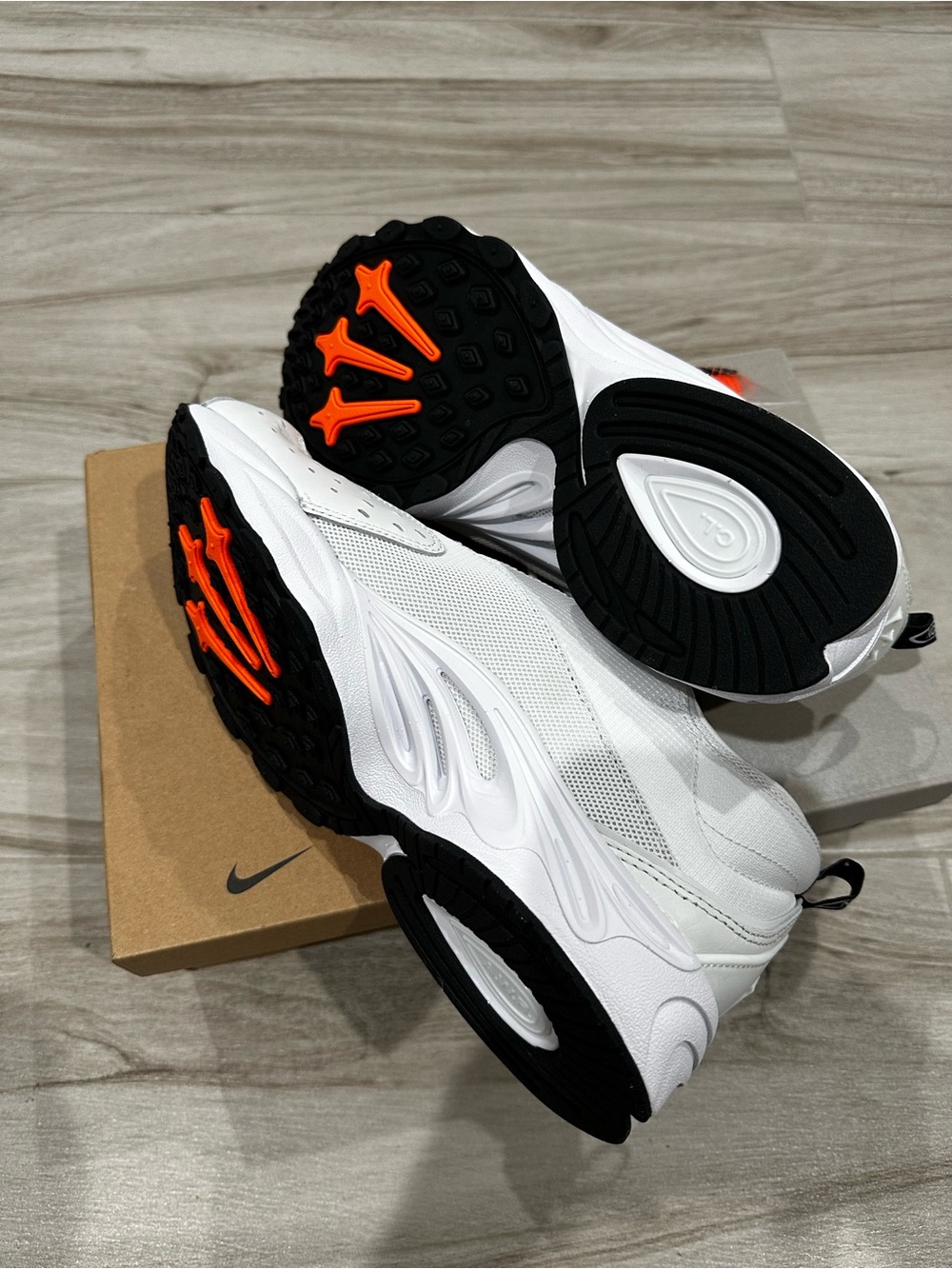 Nike Men's White Air Zoom Drive SP Sneakers
